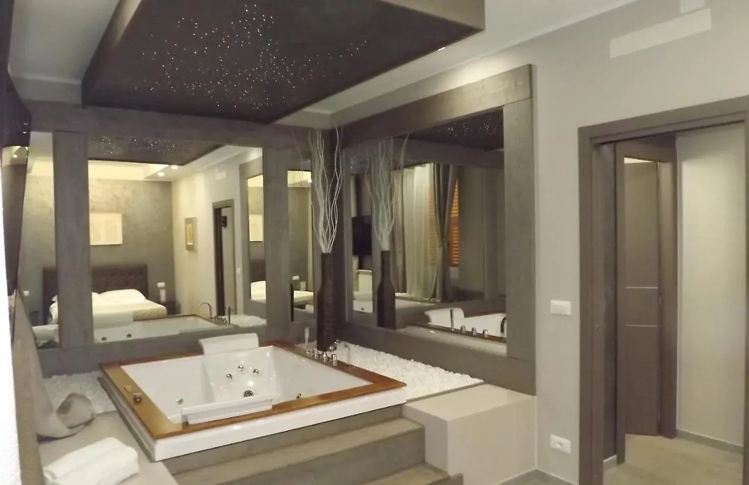 Hydrosuite-1