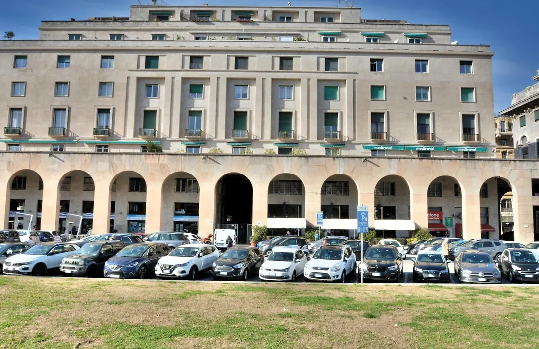 Piazza Della Vittoria Apartment-1