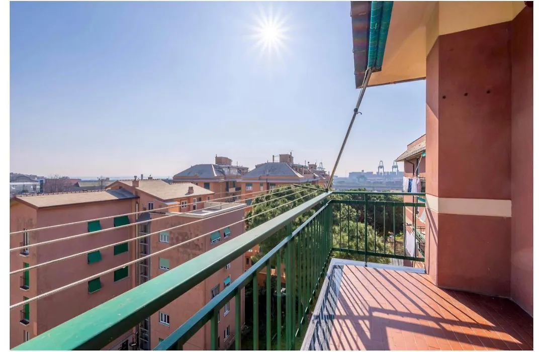 Genova Holidays House Erma - Parcheggio Privato e Wi-Fi - AC-1
