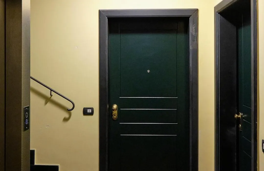 Prione'S Apartment Bis-1