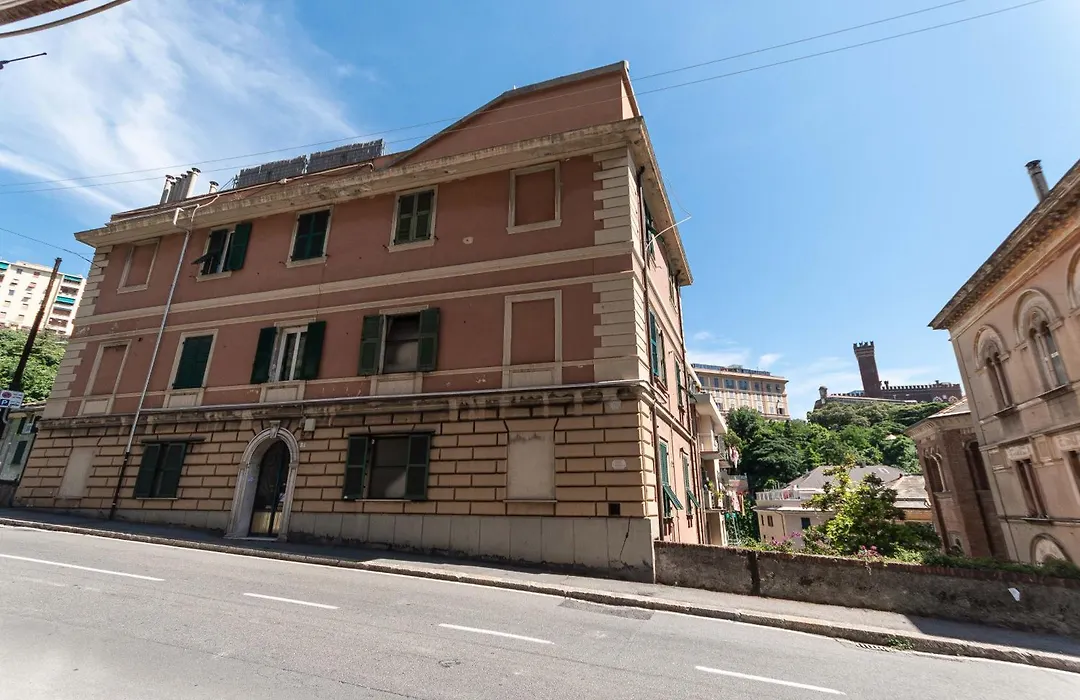 Fronte Castello - Centro Città-1