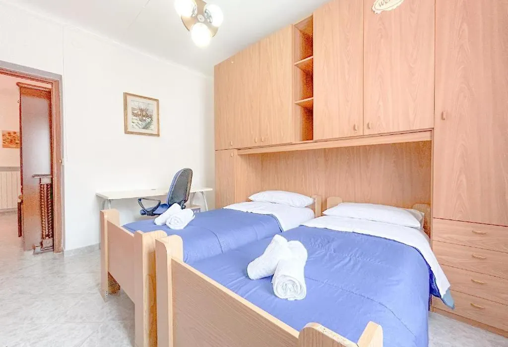 Ikea-metro 5 min Getaway Apartment-1