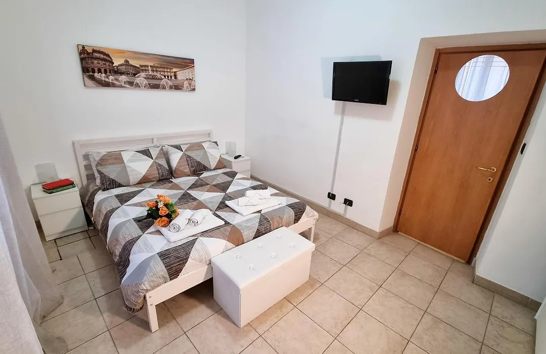 Portside Inn - Family-Friendly, Near Aquarium, Terminal, Station, City Center-1