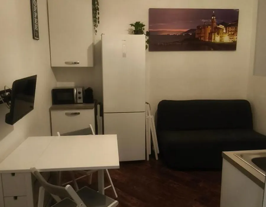 Home Colors Apartment-1