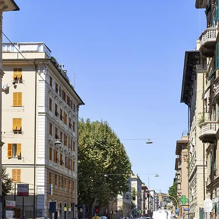 Colore E Stile Nel Centro Di Genova By Wonderful Italy-3