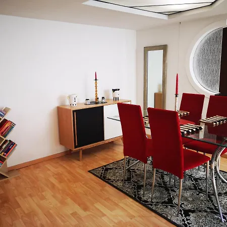 Corte Lambruschini Central Apartment With Free Covered Parking-2