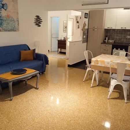 Acquario Inn Genova House-2