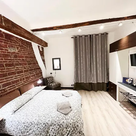 Garibaldi Apartment - Red Lights District (Adults Only)-3