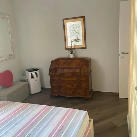Unposto Dove La Luna Si Mostra Nuda-2
