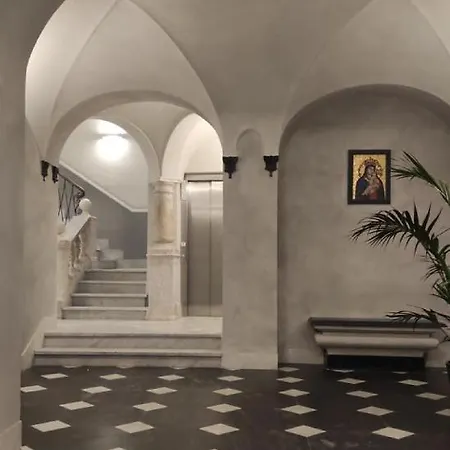 Pellicceria Guest House-3