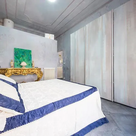 Art Gallery Apartment-2