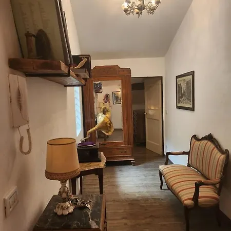 Roby House-3