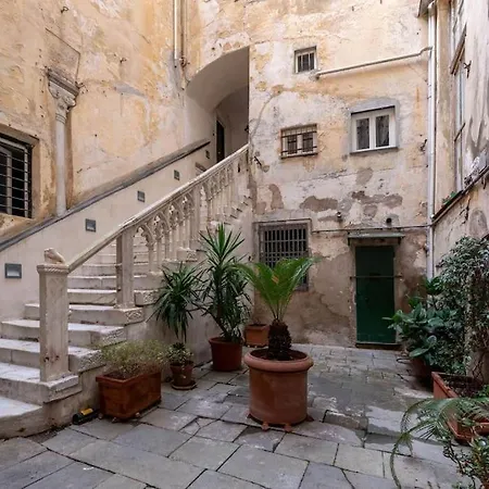 Palazzo dei Rolli Charm Centro Storico di Genova-3