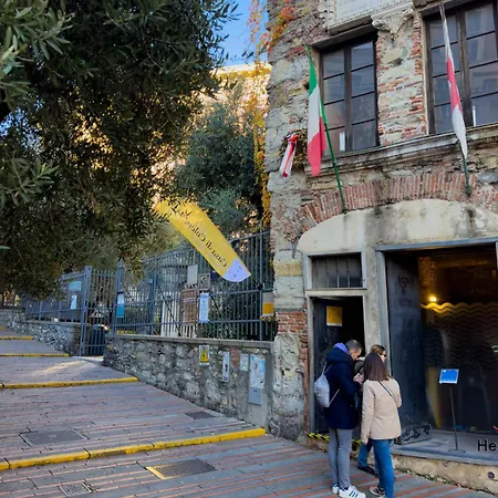 Genoa Centre Porto Antico 7Min • Trains 4Min-2