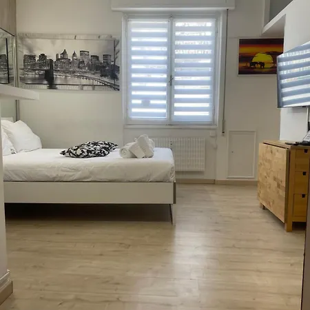 Living Genova Apartment-2