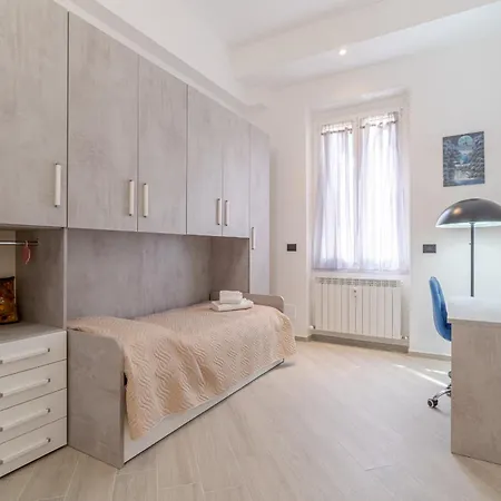 Guesthost - Genova Albaro District Comfy Flat-3