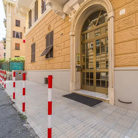 Guesthost - Genova Albaro District Comfy Flat-2