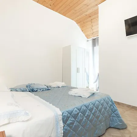 Parcheggio Gratis - 10min Aeroporto - Vista Mare-2