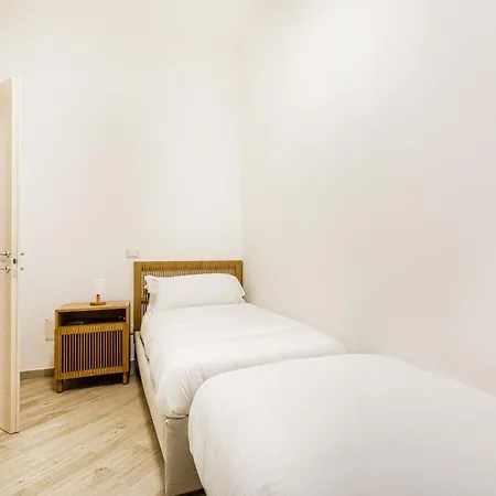 Caravella Apartment by Wonderful Italy-3