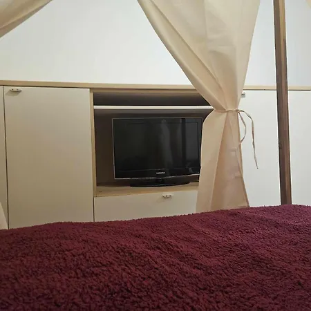 Gloria House-3