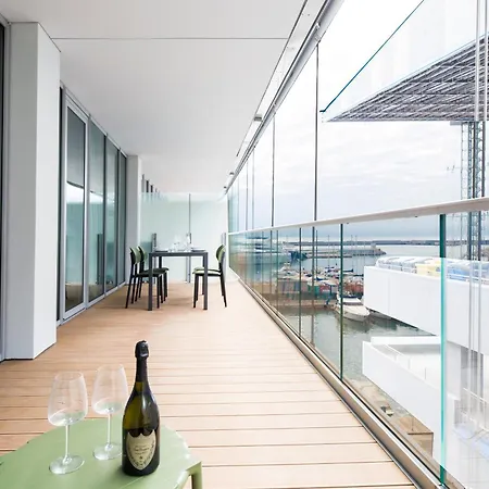 Waterfront Luxury Studio, Free Parking, Ac, Netflix & Wifi By Tilo Lux-3