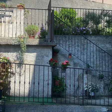 Alloggio in Villa Bordone ,Aeroporto&Posto auto Privato-3