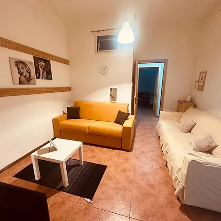 Entire Very Cozy Apartment,Centrum-3