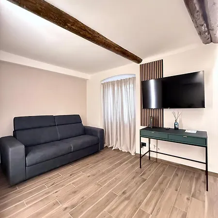 Bel Fiore Elegant Apartment-2