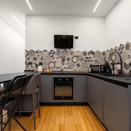 Sea Side Apartment - New Bright Home-2