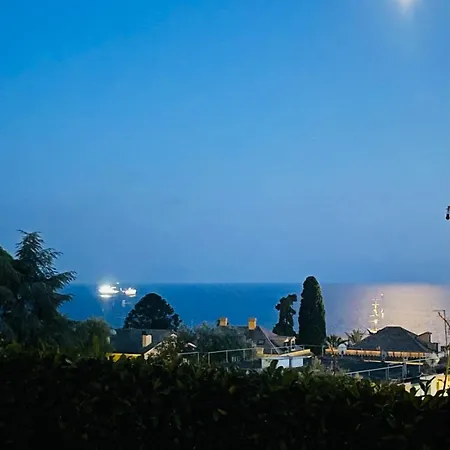 Nervi residenziale a due passi dal mare-3