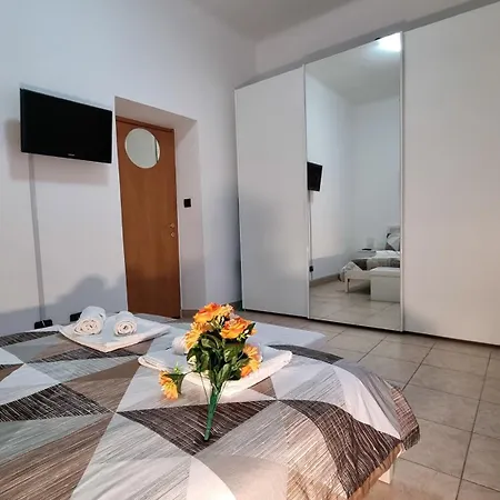 Portside Inn - Family-Friendly, Near Aquarium, Terminal, Station, City Center-2