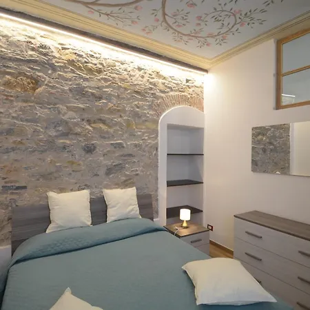 Vico Durazzo Apartment-2