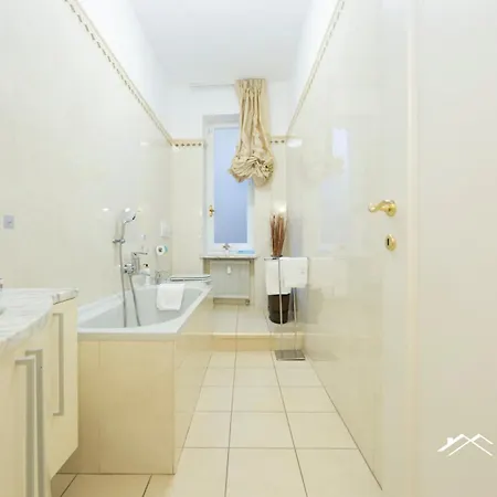 City Center |2Br| A/C |Wi Fi By Tilo-2