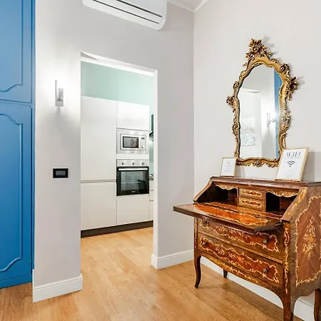 Apartment I Portici di Sottoripa-3