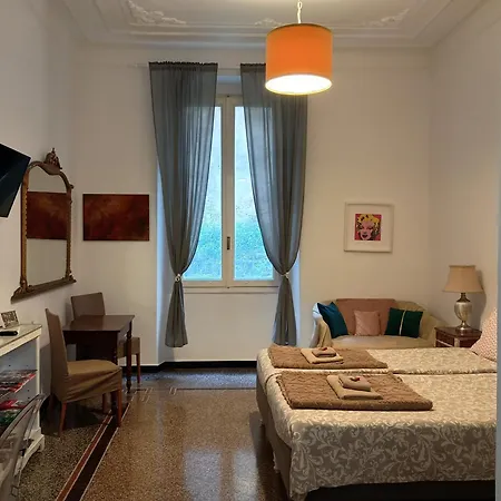 Central Chic Apartment-2