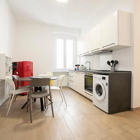 H2ome Lagaccio Stazione Principe, 4 camere 2 bagni, AC-3