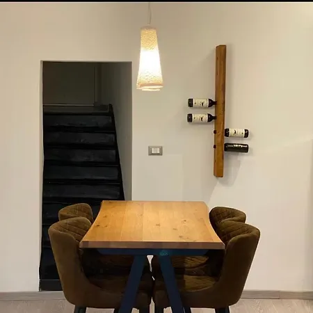 Lovely Old Town Apt With Free Private Parking Included!-2