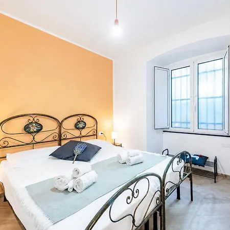Central Flat With Private Parking In Genova - Happy Rentals-2