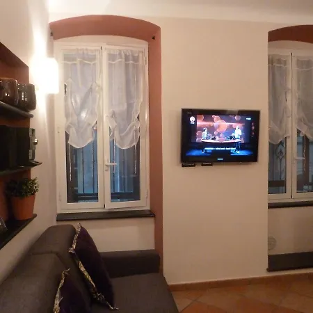 Casa Orefici, 4 Apartments In Front Of Aquarium!-3