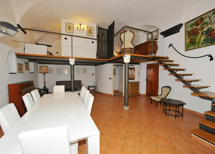 Casa Costa Allegra Genova