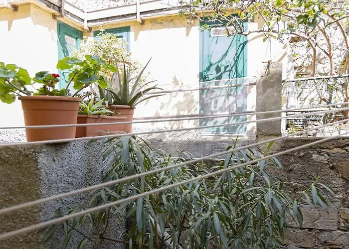 Cinque Maggio Home Di Fronte A Spiaggia E Ospedale Genova