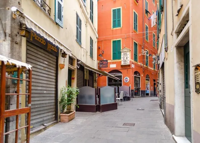 Ravecca Luxury Apartment - In The Heart Of Center Genova