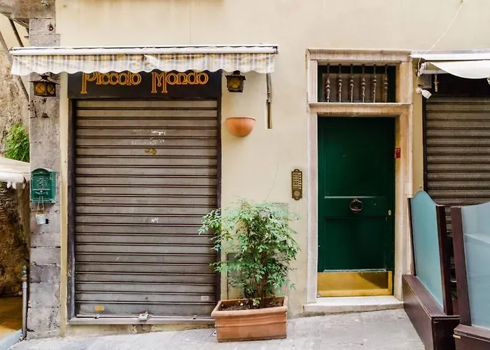 Ravecca Luxury Apartment - In The Heart Of Center Genova