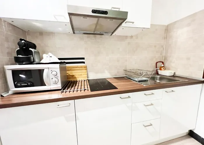 Garibaldi Apartment - Red Lights District (Adults Only) Genova