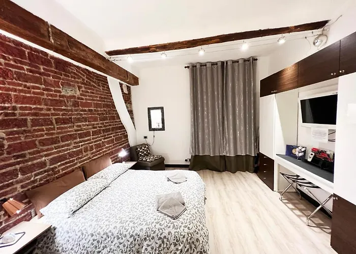 Garibaldi Apartment - Red Lights District (Adults Only) Genova