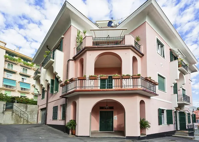 Vernazzola Family Apartment By Wonderful Italy Genova