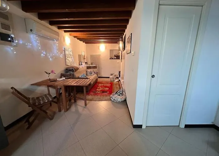 Appartamento Casa ORRI quinto mare e Gaslini Genova