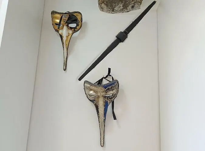 le maschere di Palazzo Rosso. Genova