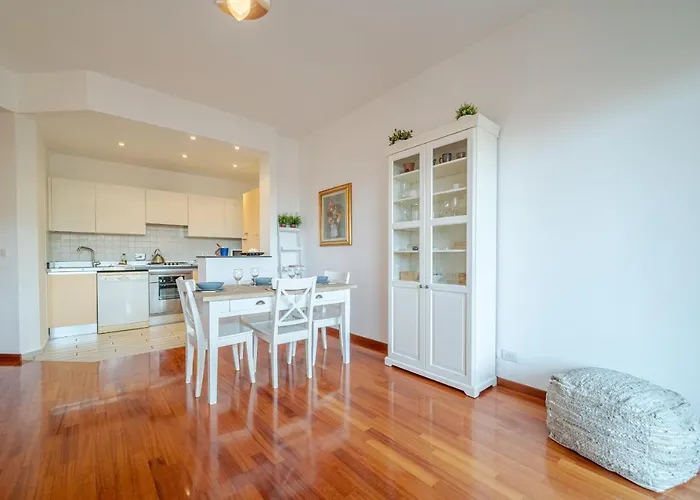 Guesthost - Genoa Sturla Comfy Apartment