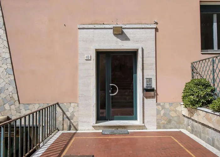 192 - Casa Dinghy, Genova - Dieci minuti a piedi dall'Ospedale Gaslini
